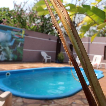 Residencial Noelia Hostel Puerto Iguazú Eksteriør billede