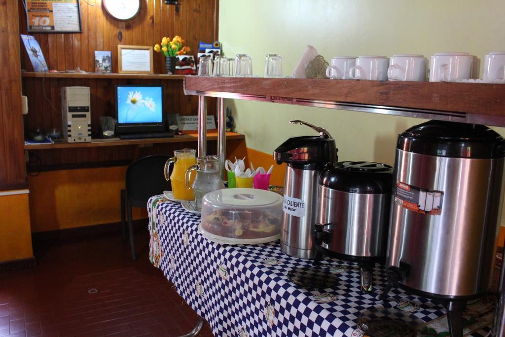 Residencial Noelia Hostel Puerto Iguazú Eksteriør billede