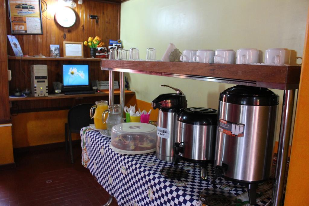 Residencial Noelia Hostel Puerto Iguazú Eksteriør billede