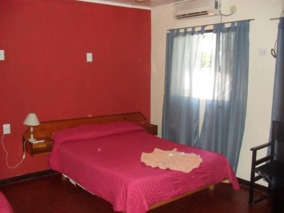Residencial Noelia Hostel Puerto Iguazú Værelse billede