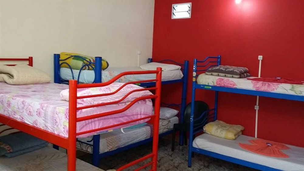 Residencial Noelia Hostel Puerto Iguazú Eksteriør billede