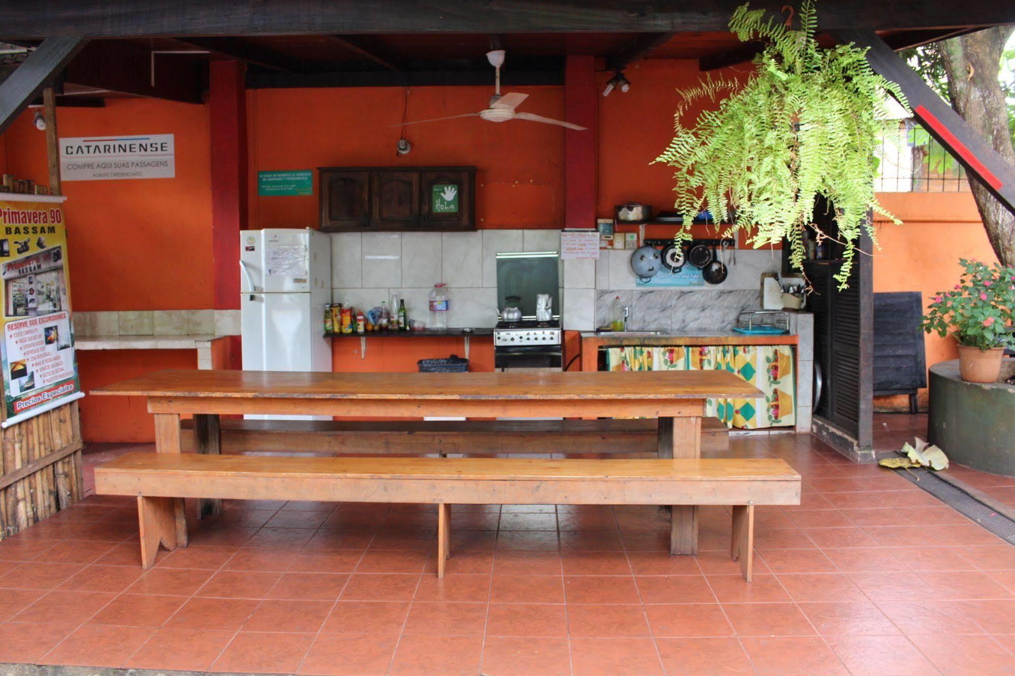 Residencial Noelia Hostel Puerto Iguazú Eksteriør billede