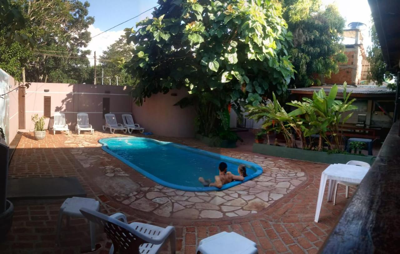 Residencial Noelia Hostel Puerto Iguazú Eksteriør billede