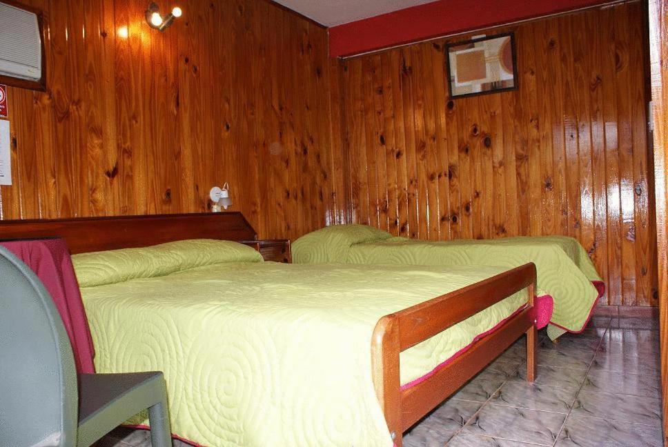 Residencial Noelia Hostel Puerto Iguazú Eksteriør billede