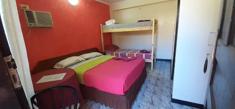 Residencial Noelia Hostel Puerto Iguazú Eksteriør billede